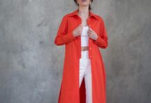 Преимущества покупки женской модной одежды оптом